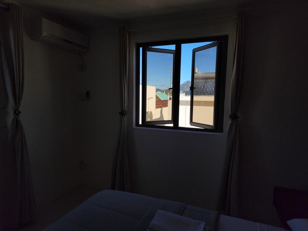 Sunsetview Beach Apartment Flic-en-Flacq 외부 사진
